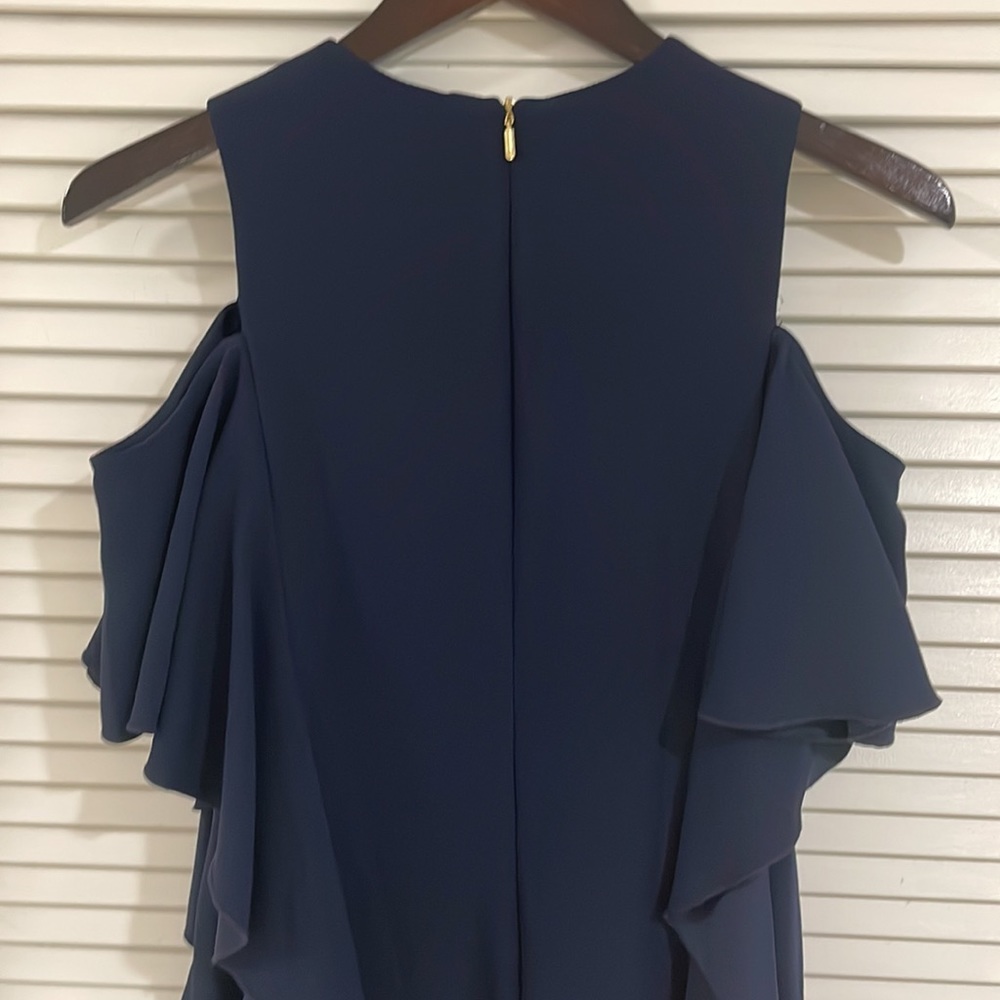 Dress - Picture 7 of 9